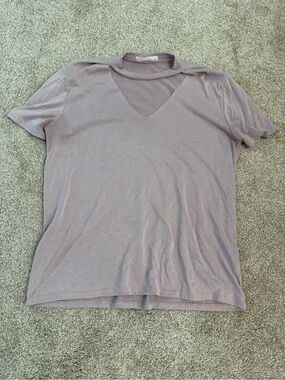 lavender field Mauve V-Neck Tee